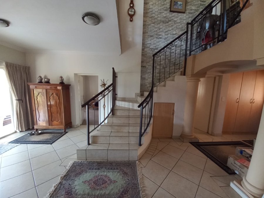 4 Bedroom Property for Sale in Kosmos North West